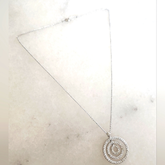 Nadri Triple Circle Silver Crystal Silver Necklace NWOT - Picture 2 of 5